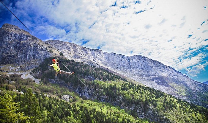 Descent from the Kanin mountain range on a steel cable