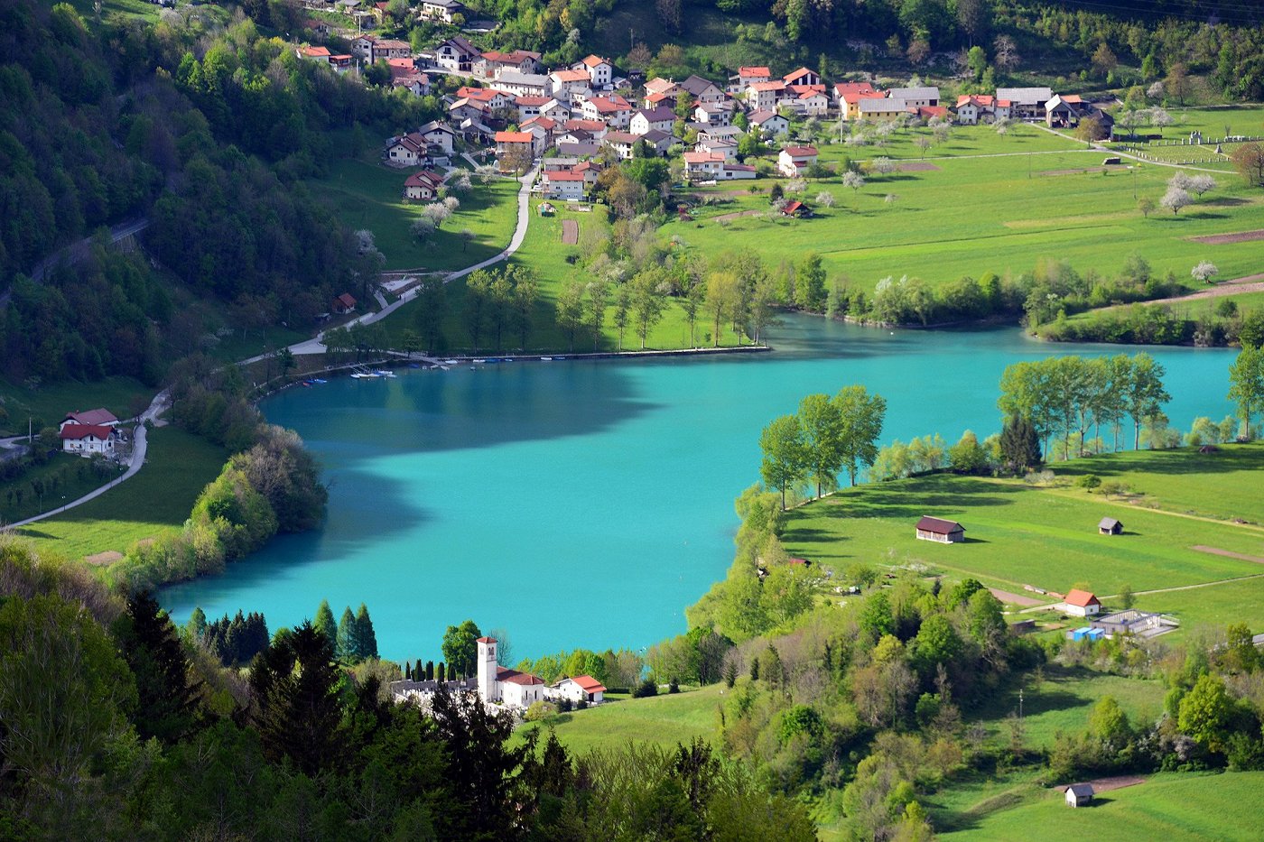 Jezero Most na Soči, Dolina Soče