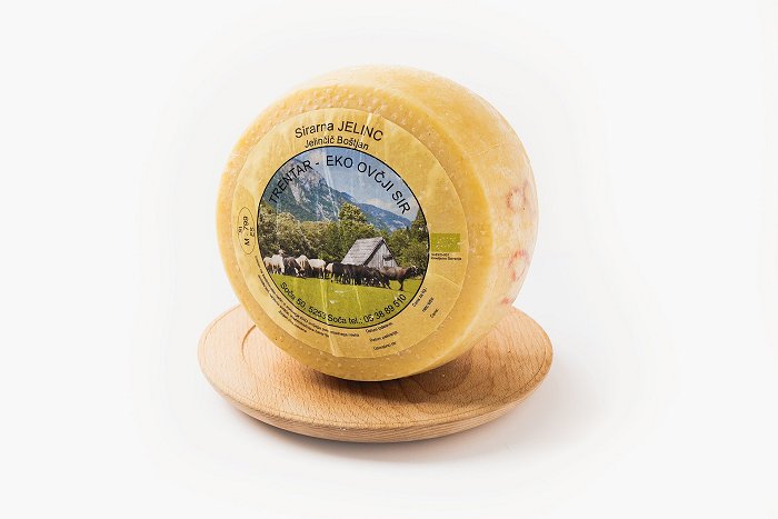 Kmetija kamp Jelinčič • Bovški ovčji sir • Iz Doline Soče