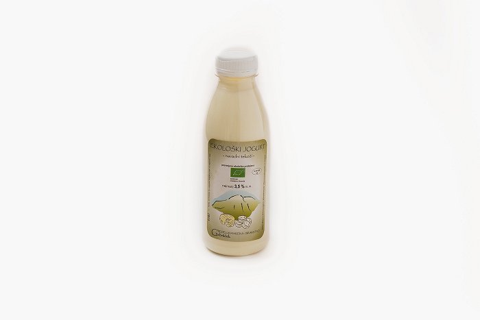 Gabršček Farm • Organic plain liquid yogurt • Soča Valley Finest